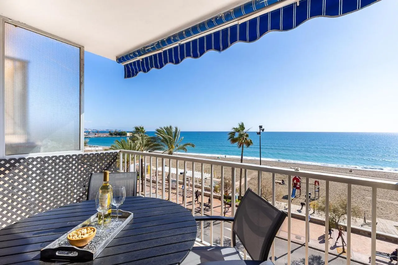 Maritimo Fuengirola - Beach Apartment First Line contacts
